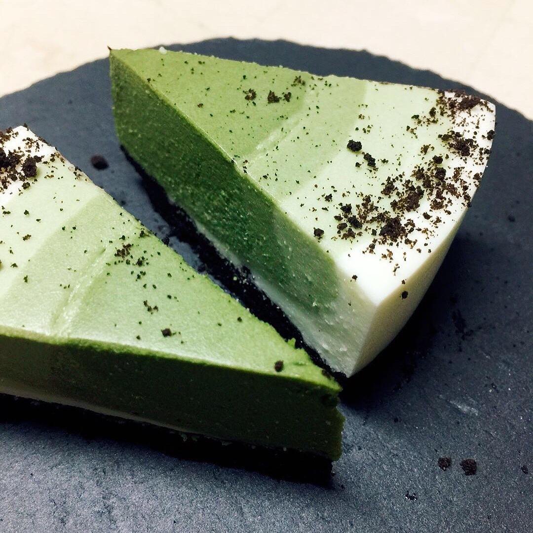 渐变抹茶慕斯蛋糕：我Amanda带着既美又作的抹茶甜点又来了！【曼食慢语】
