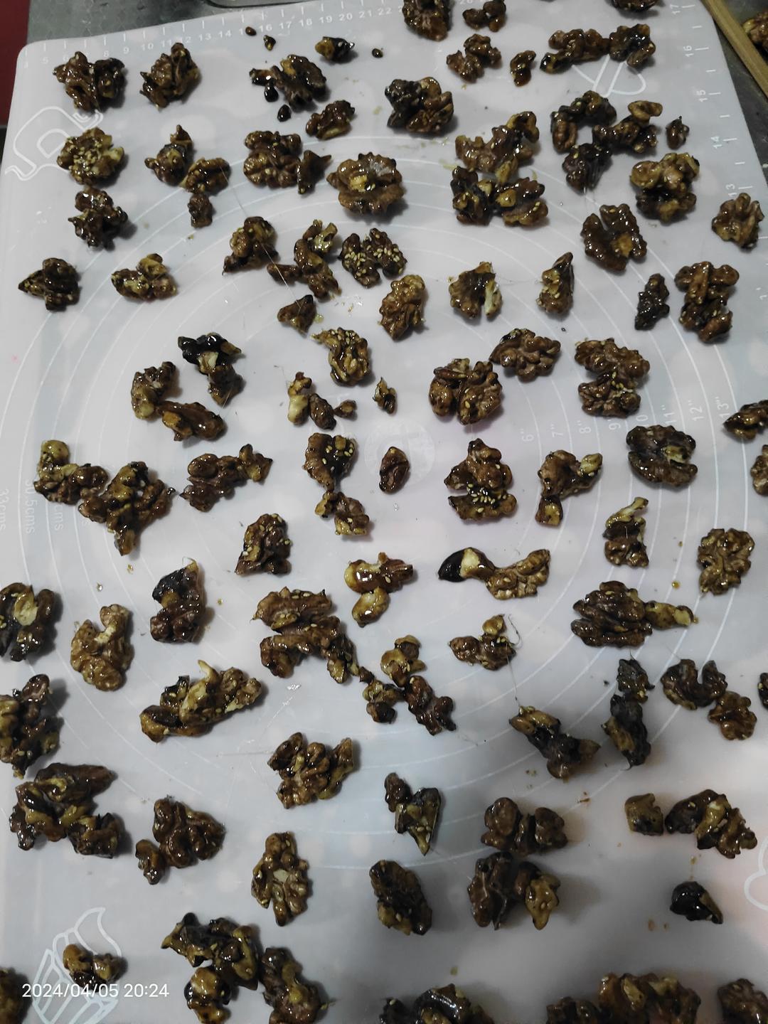 超简单懒人琥珀核桃（非油炸）