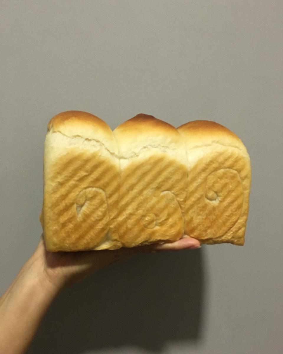 鲜奶吐司（老面法）