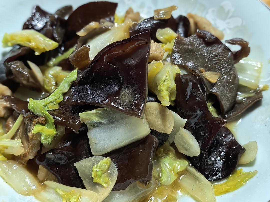 十分钟素菜 ·木耳炒白菜