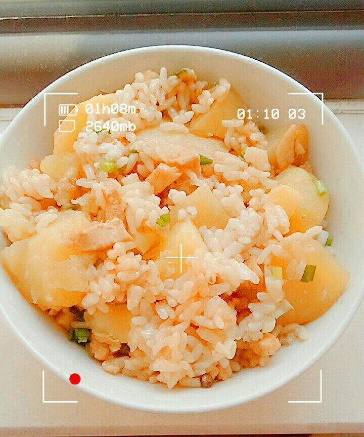 土豆焖饭（电饭锅版）