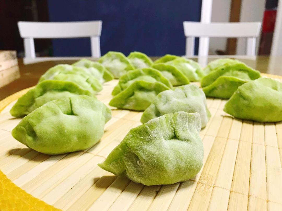 彩色饺子（蔬菜汁）
