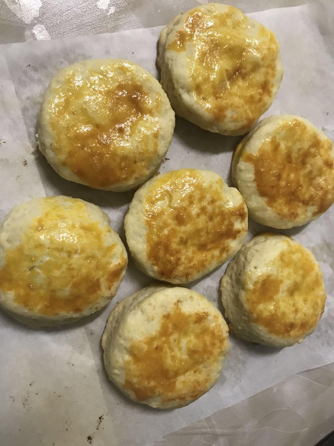 【视频】3分钟 奶油司康Scone(可能是世界上最快手的司康) 消耗淡奶油～