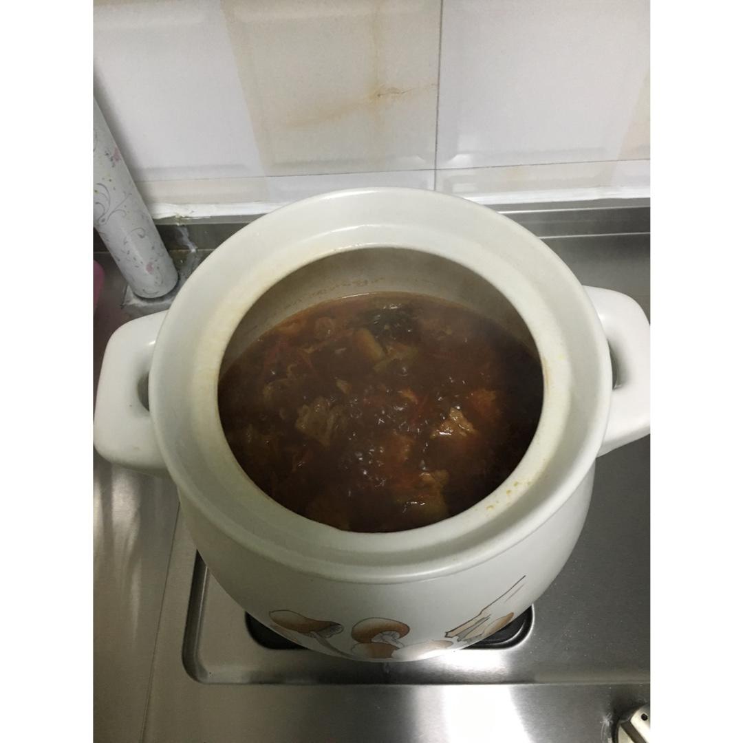 老丁的私房菜-番茄牛腩煲