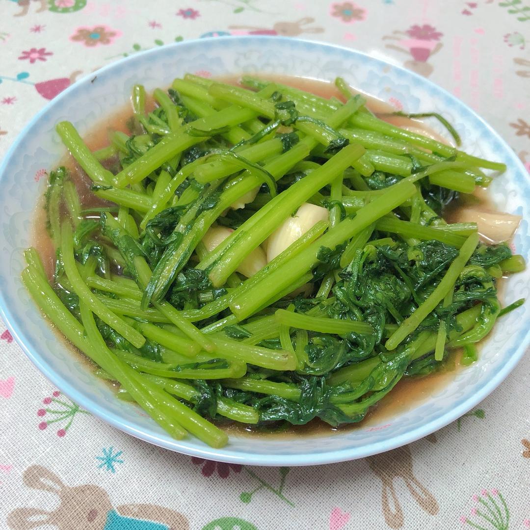 清炒茼蒿