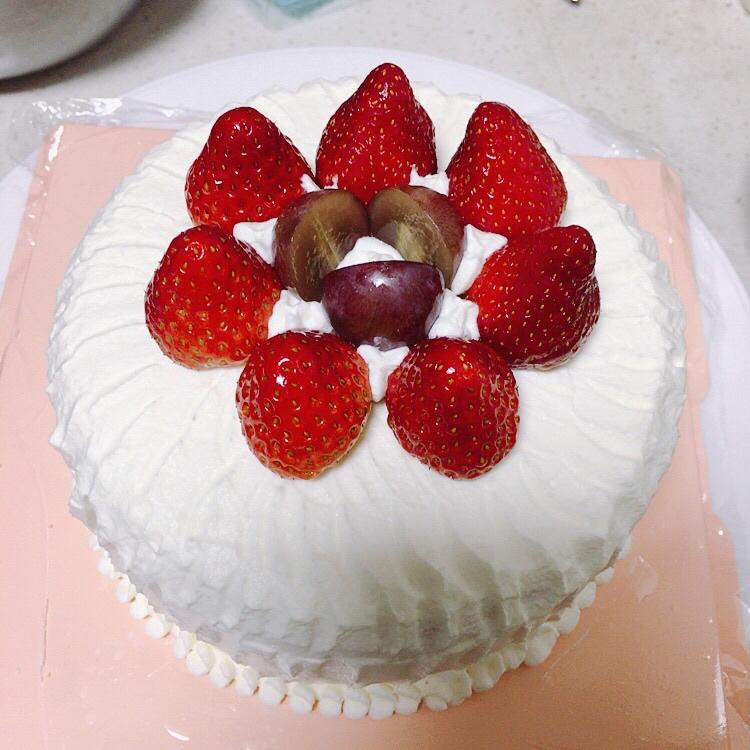 草莓慕斯奶油蛋糕 | 手残星人的奶油抹面大法