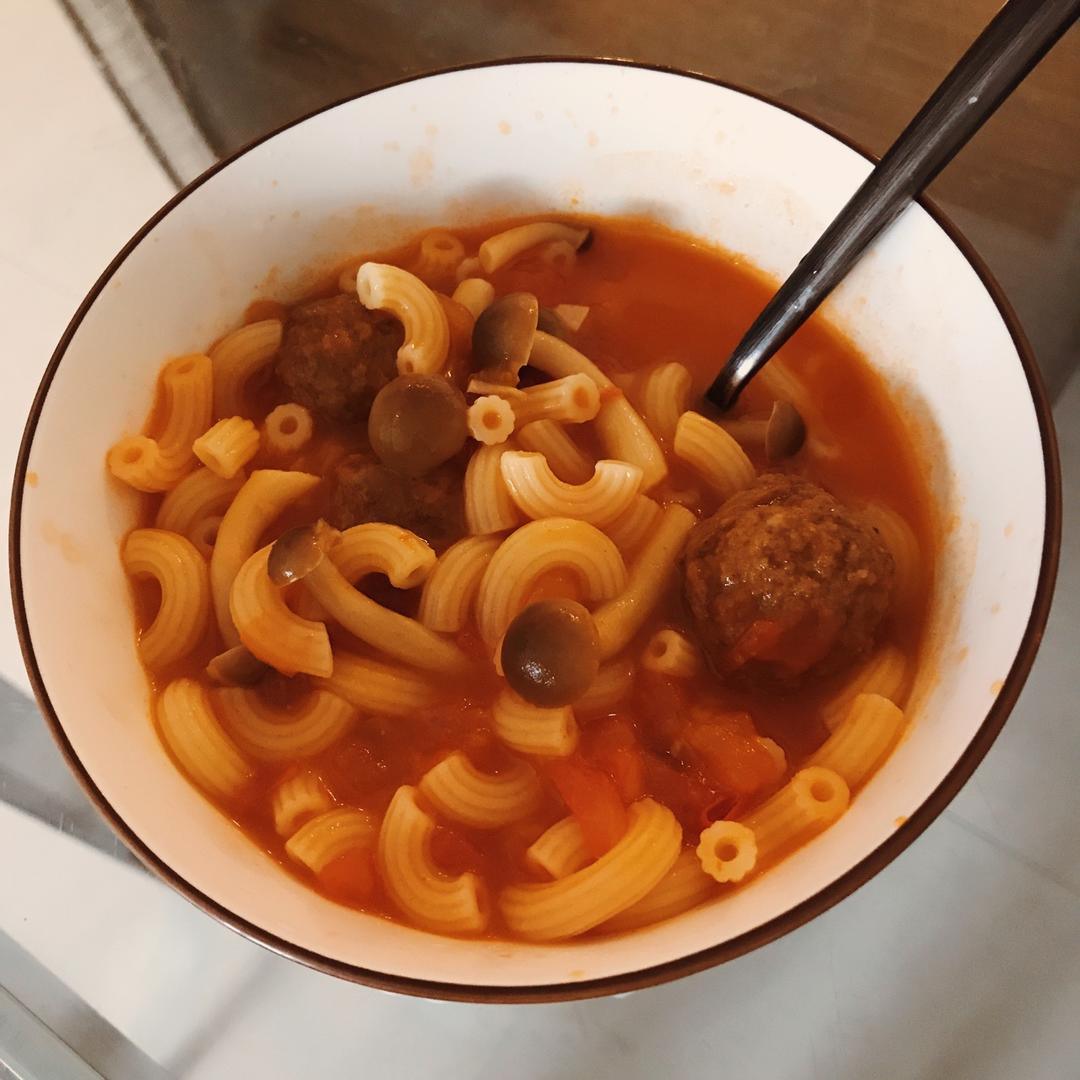 大湾区步行者做的番茄通粉