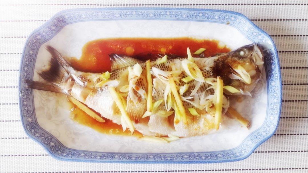 清蒸鲈鱼