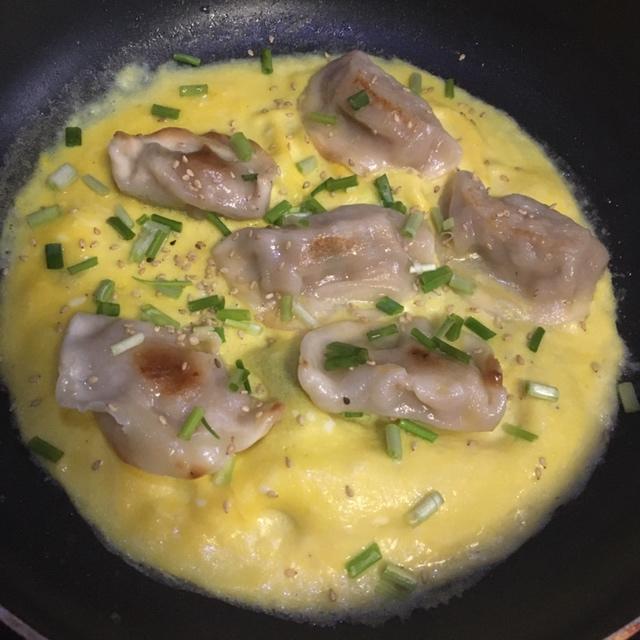 速冻水饺新做法~锅贴 煎饺