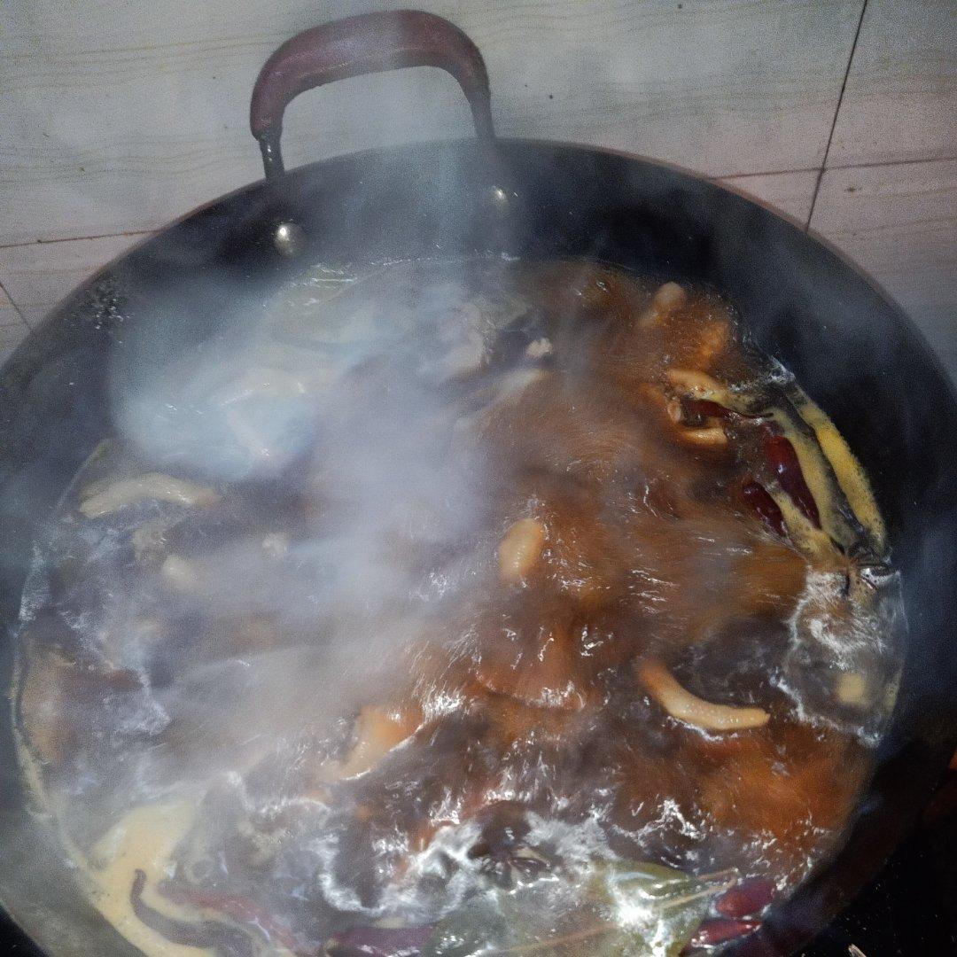 香卤鸭掌（好吃得不得了）