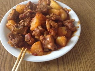 川味土豆烧排骨