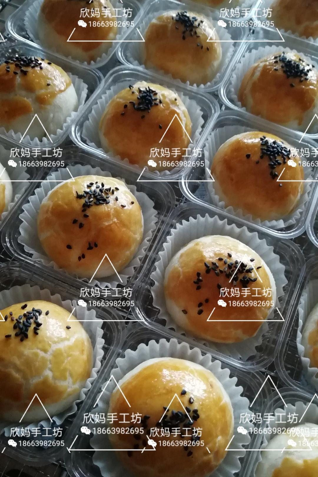 蛋黄酥，红豆酥，绿豆酥