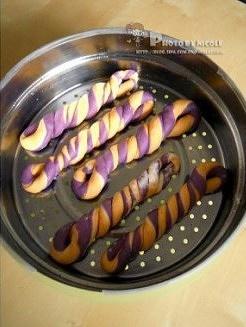 双薯彩虹绳索包的做法 步骤8