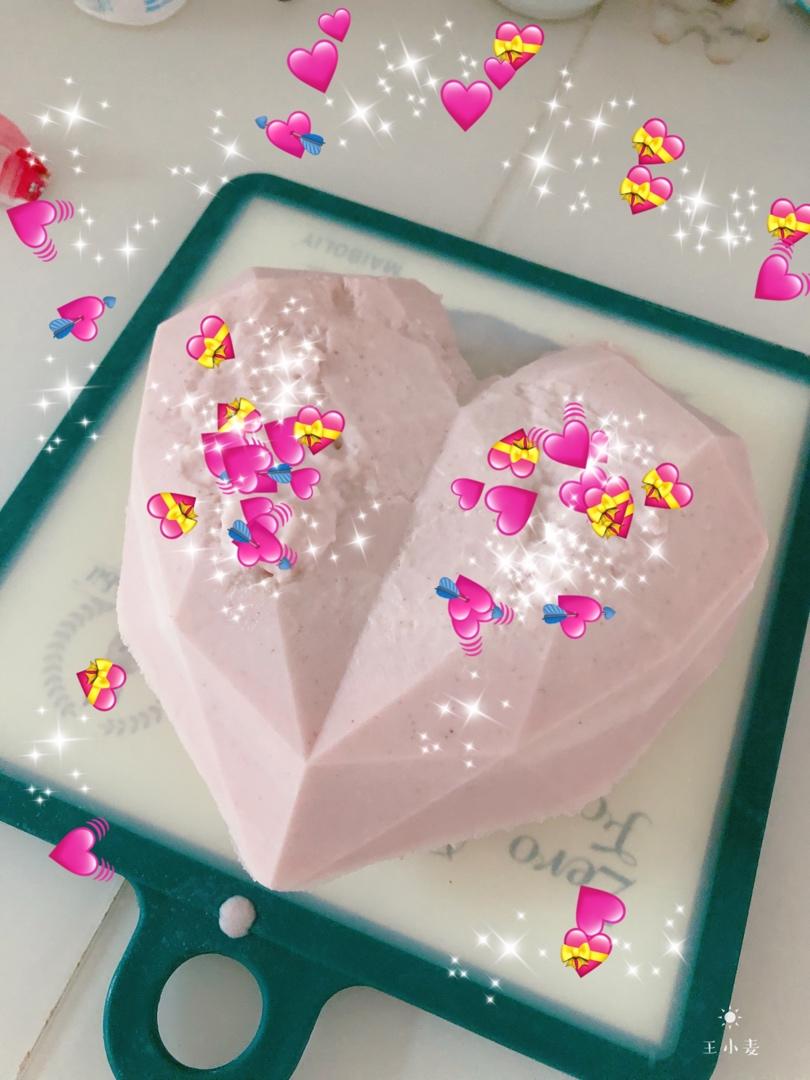 爱心钻石桑葚酸奶慕斯蛋糕