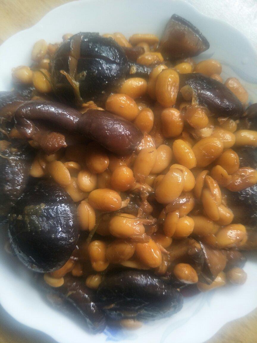 小香菇焖黄豆