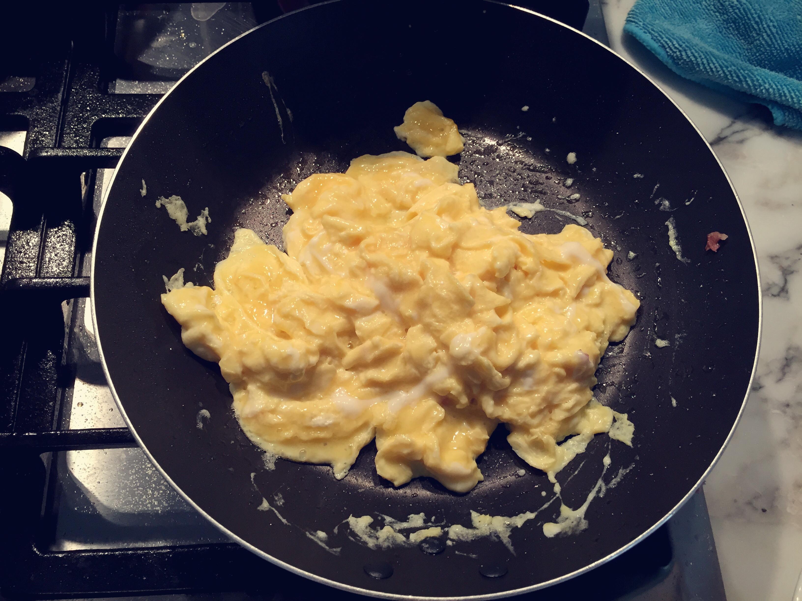 好吃又简单的蛋炒培根的做法 步骤5