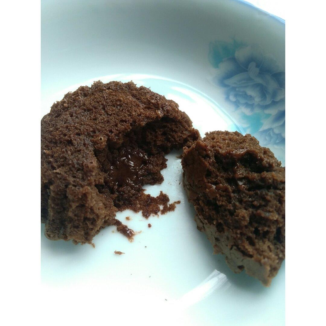 巧克力熔岩蛋糕(全图文超简单)