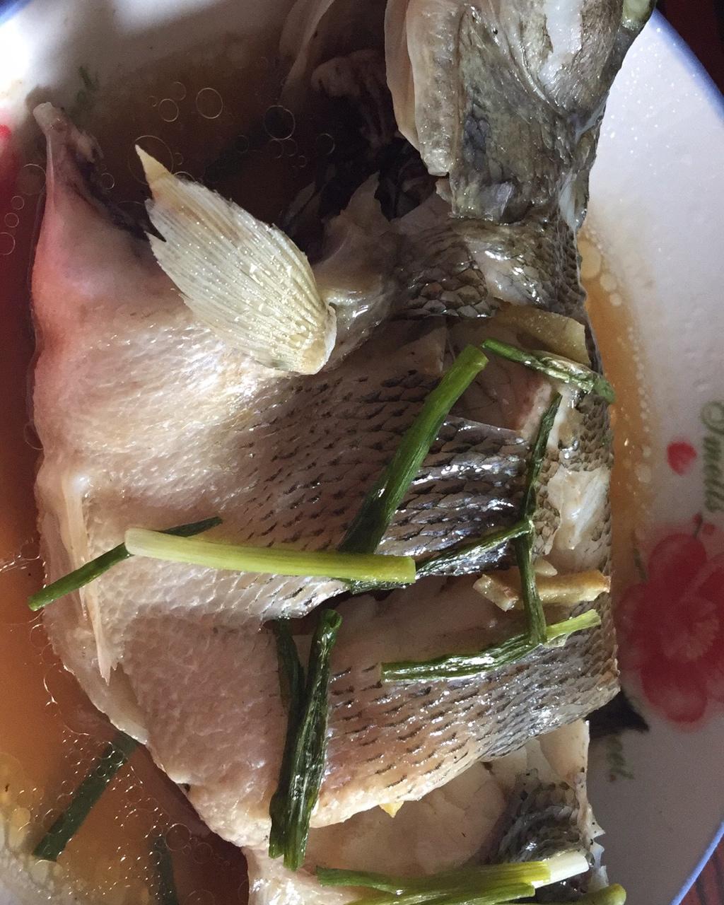 饭店口味的清蒸鲈鱼