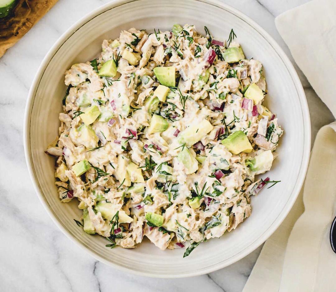 吞拿鱼罐头沙拉