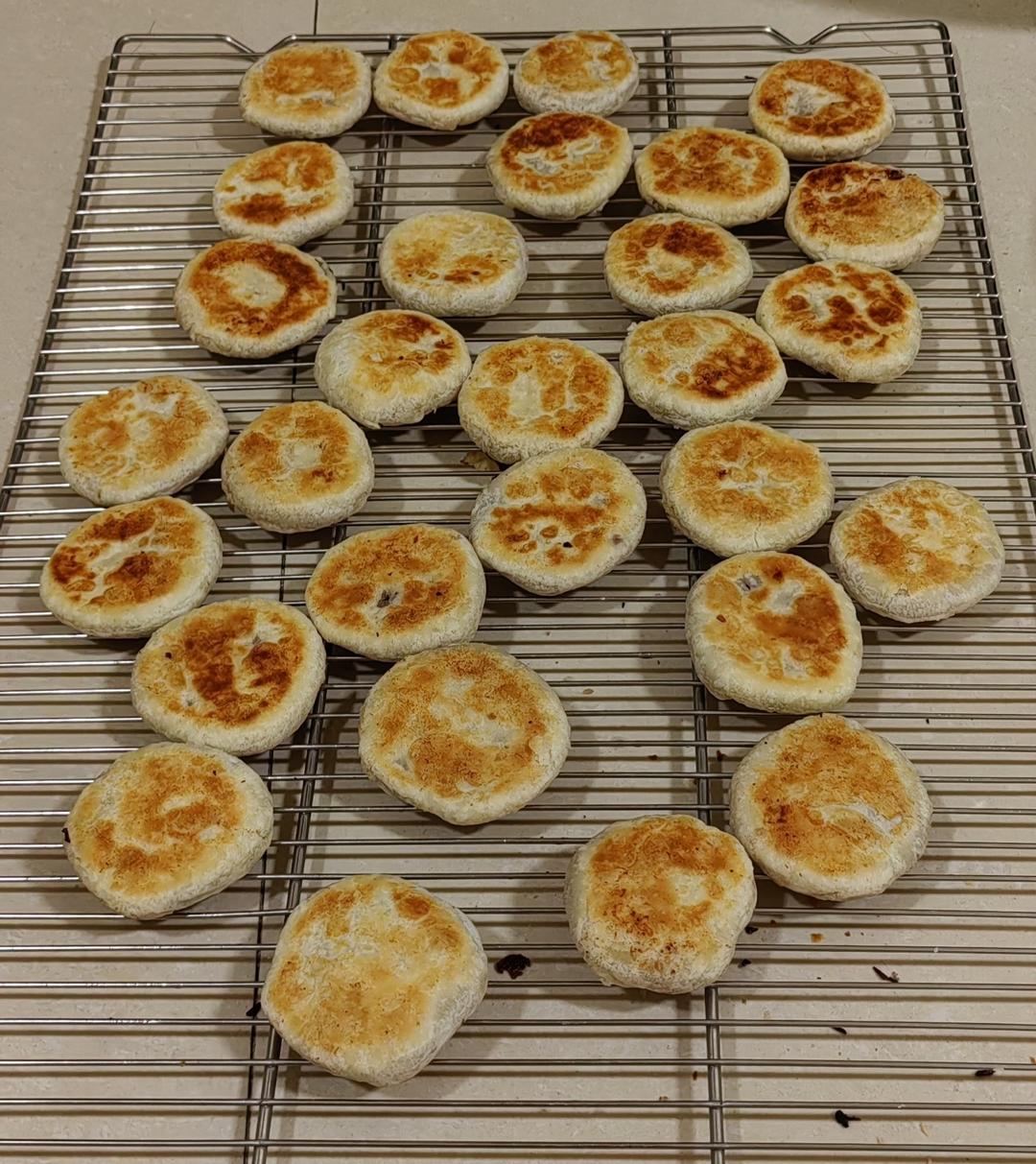 酥皮绿豆饼   酥得掉渣渣