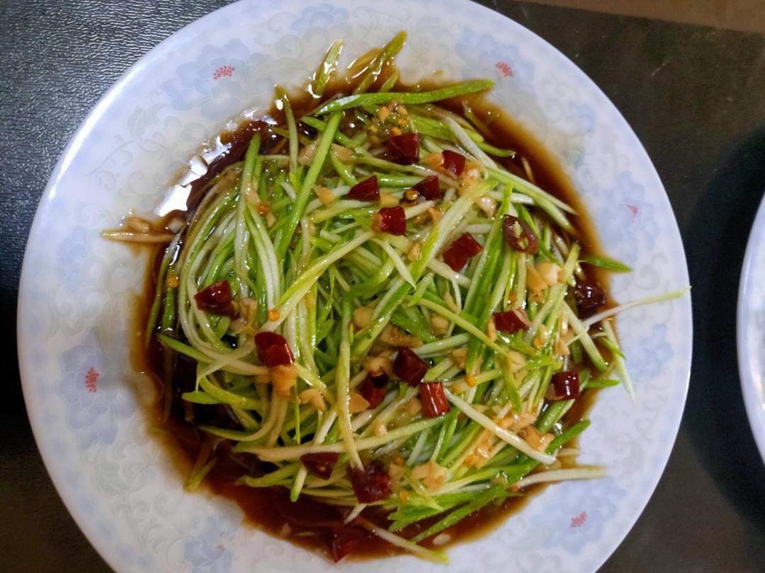 爽脆爽口的凉拌西葫芦
