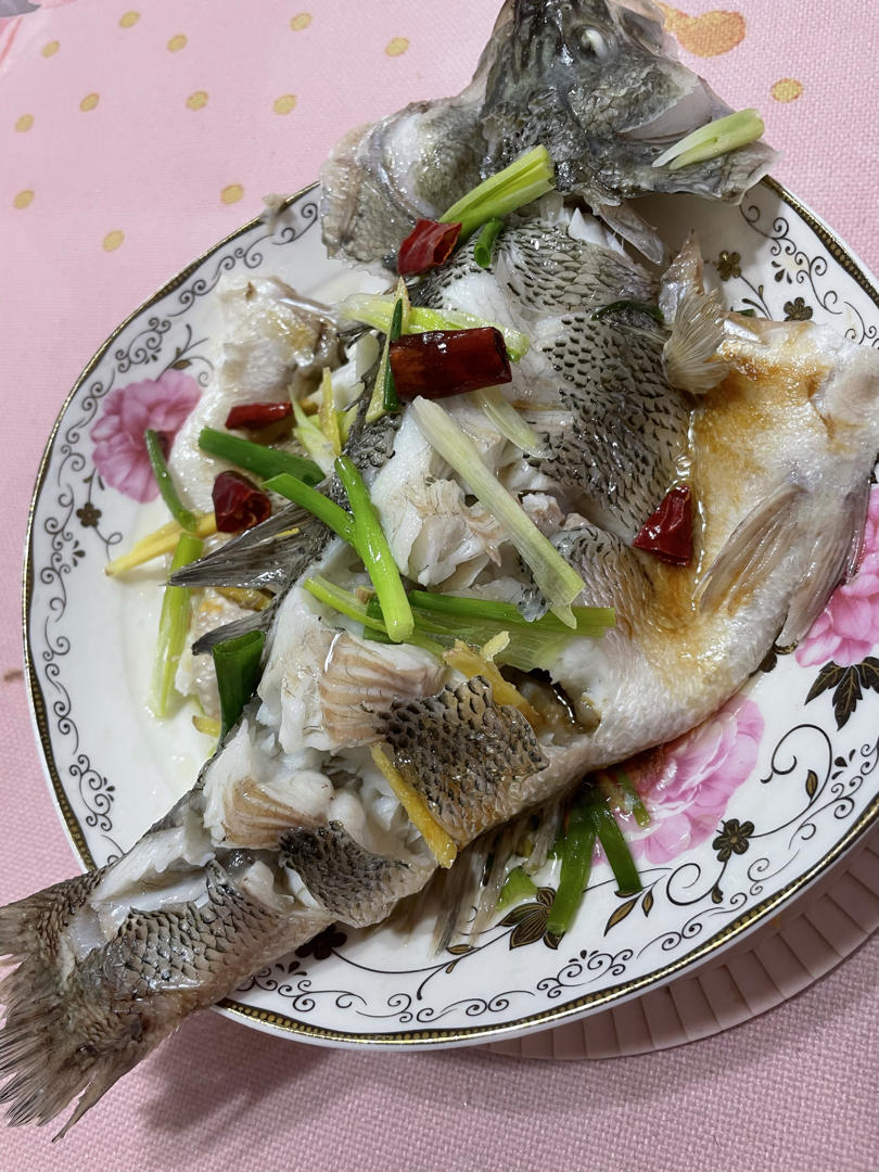 清蒸鲈鱼