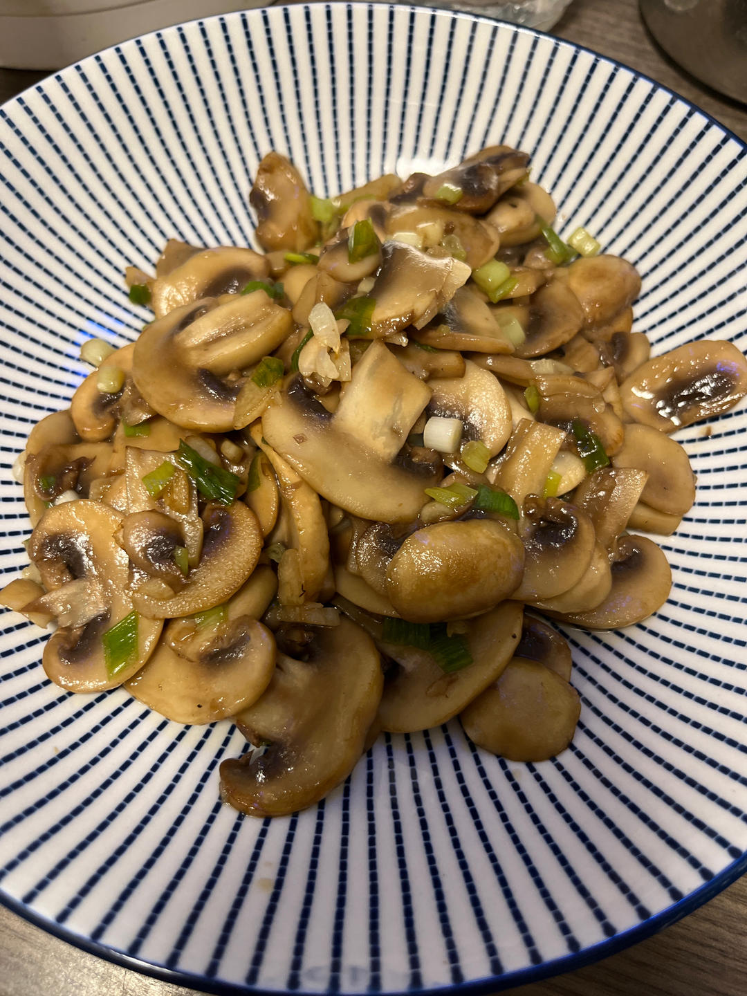一口难忘的鲜香蘑菇🍄