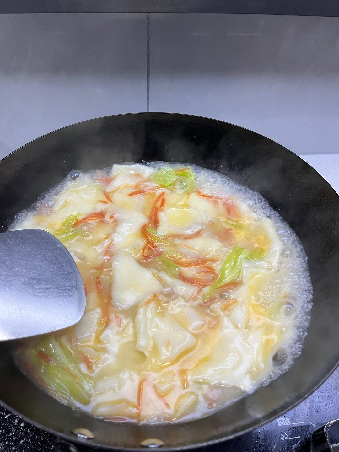 宝宝爱吃的蔬菜面片汤