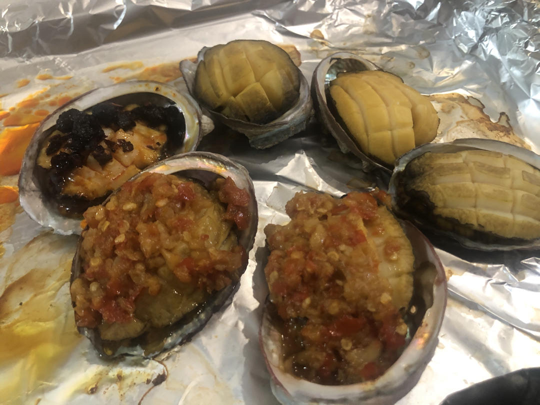 金猫咪食堂-烤箱烤鲍鱼