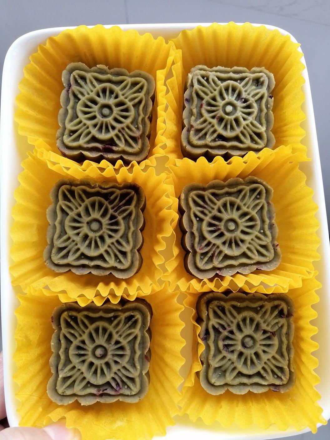 融在舌尖的奶香绿豆糕