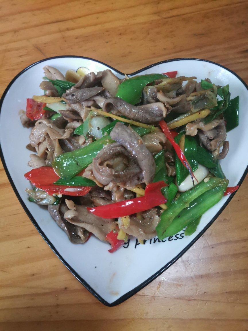 一菜二吃“米饭杀手”爆炒香辣猪肚&暖胃胡椒猪肚汤