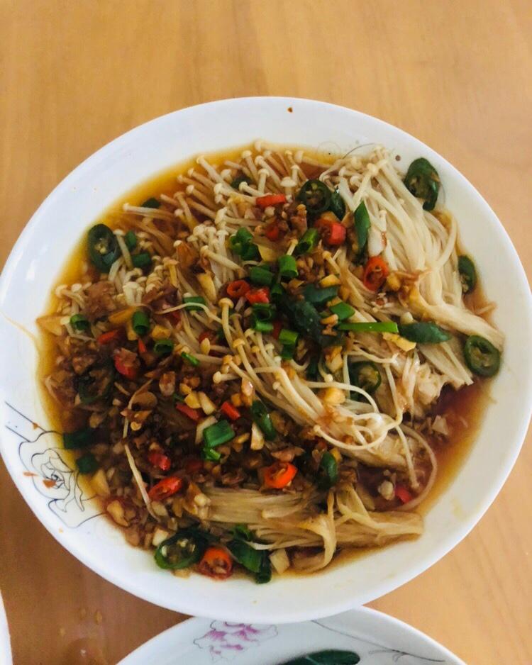 蒜蓉蒸金针菇