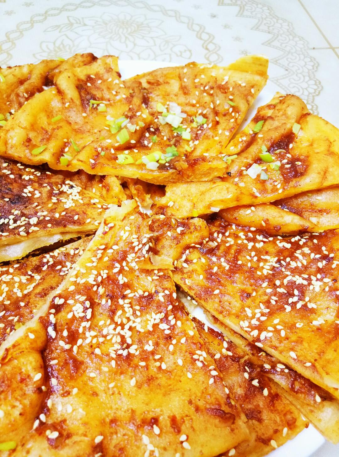 w嗯耐做的土家酱香饼