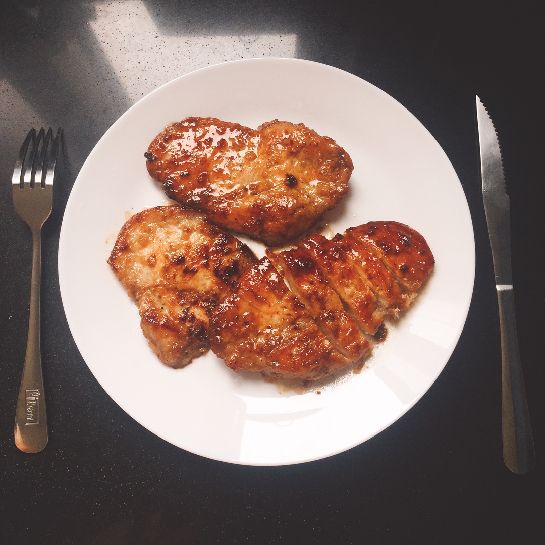 酷炫屌炸天好吃的煎鸡胸肉（香蒜蜂蜜煎鸡胸肉）