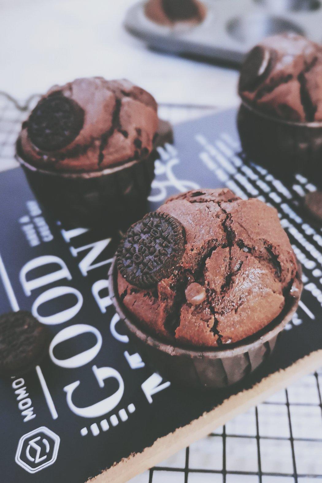 巨简单❗️超快速❗️巧克力玛芬蛋糕❗️好吃哭了