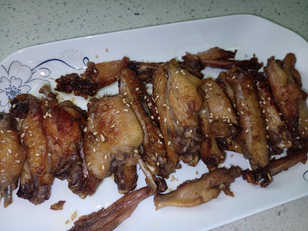 蒜香鸡翅，这才是鸡翅最好吃的做法