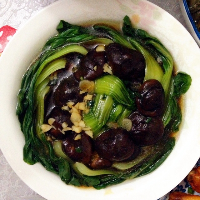 浇汁香菇油菜