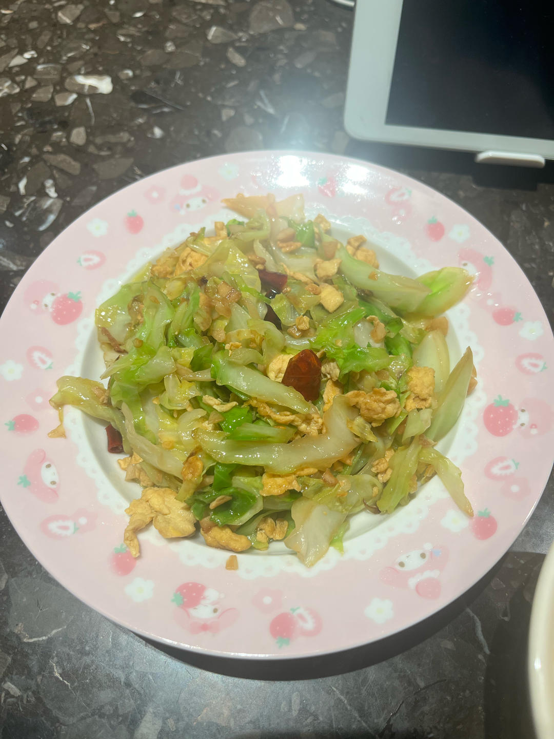 手撕包菜炒鸡蛋