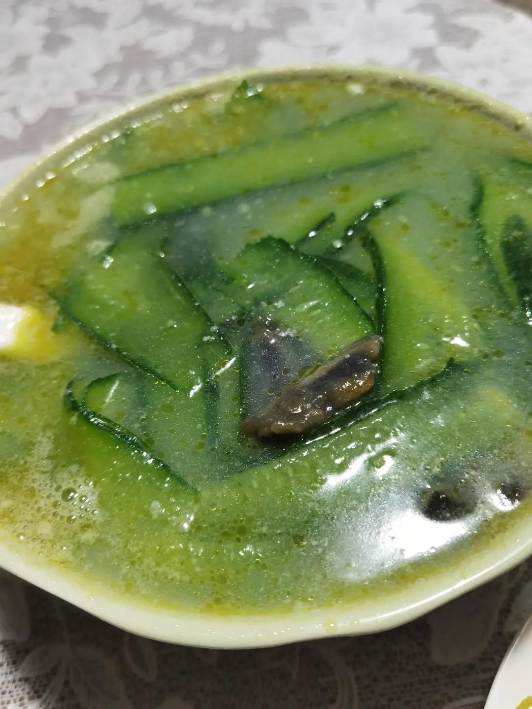 黄瓜皮蛋汤