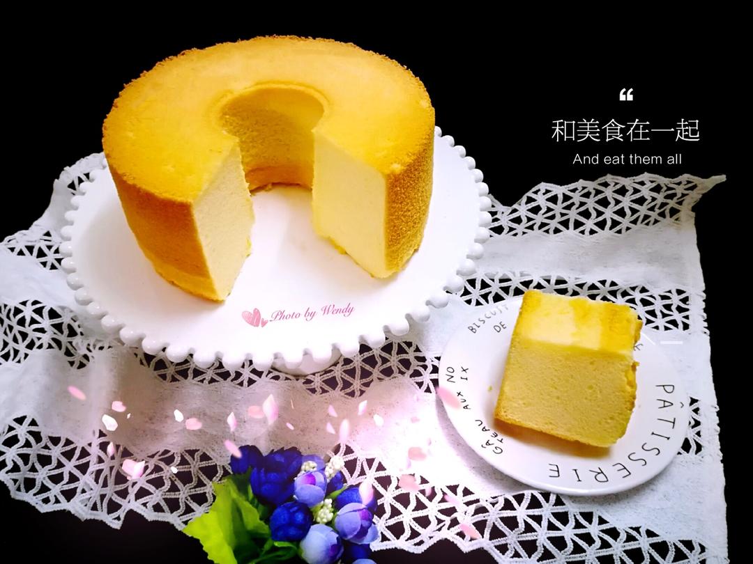 轻盈Q弹的戚风蛋糕（中空模）