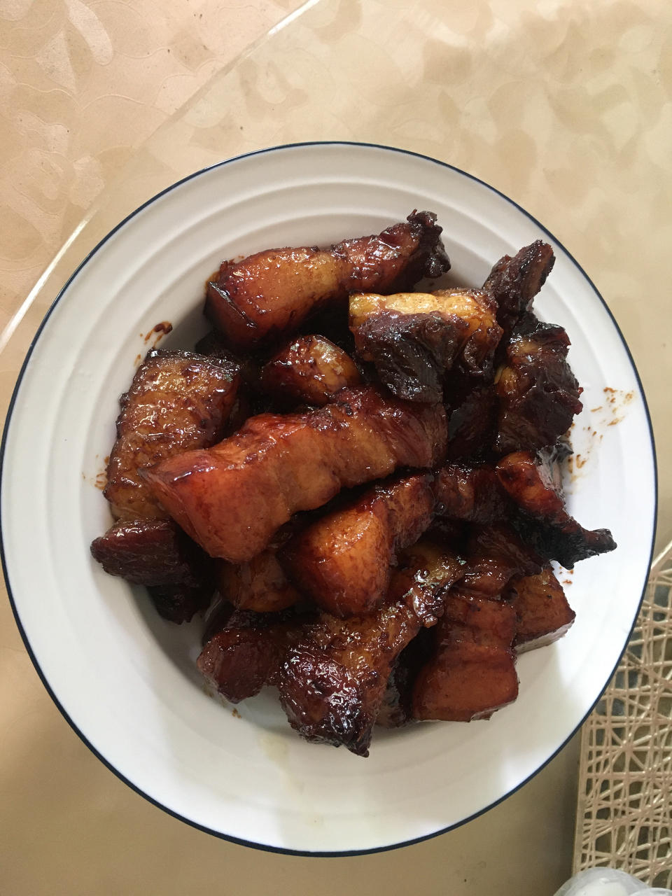不放油的入口即化红烧肉（媲美婚宴的红烧肉）