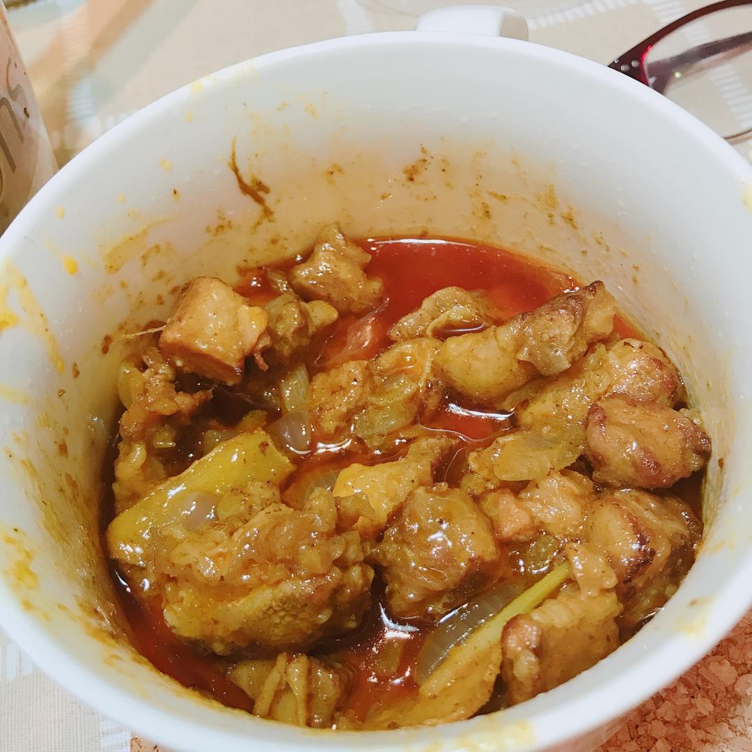 泰式咖喱牛腩