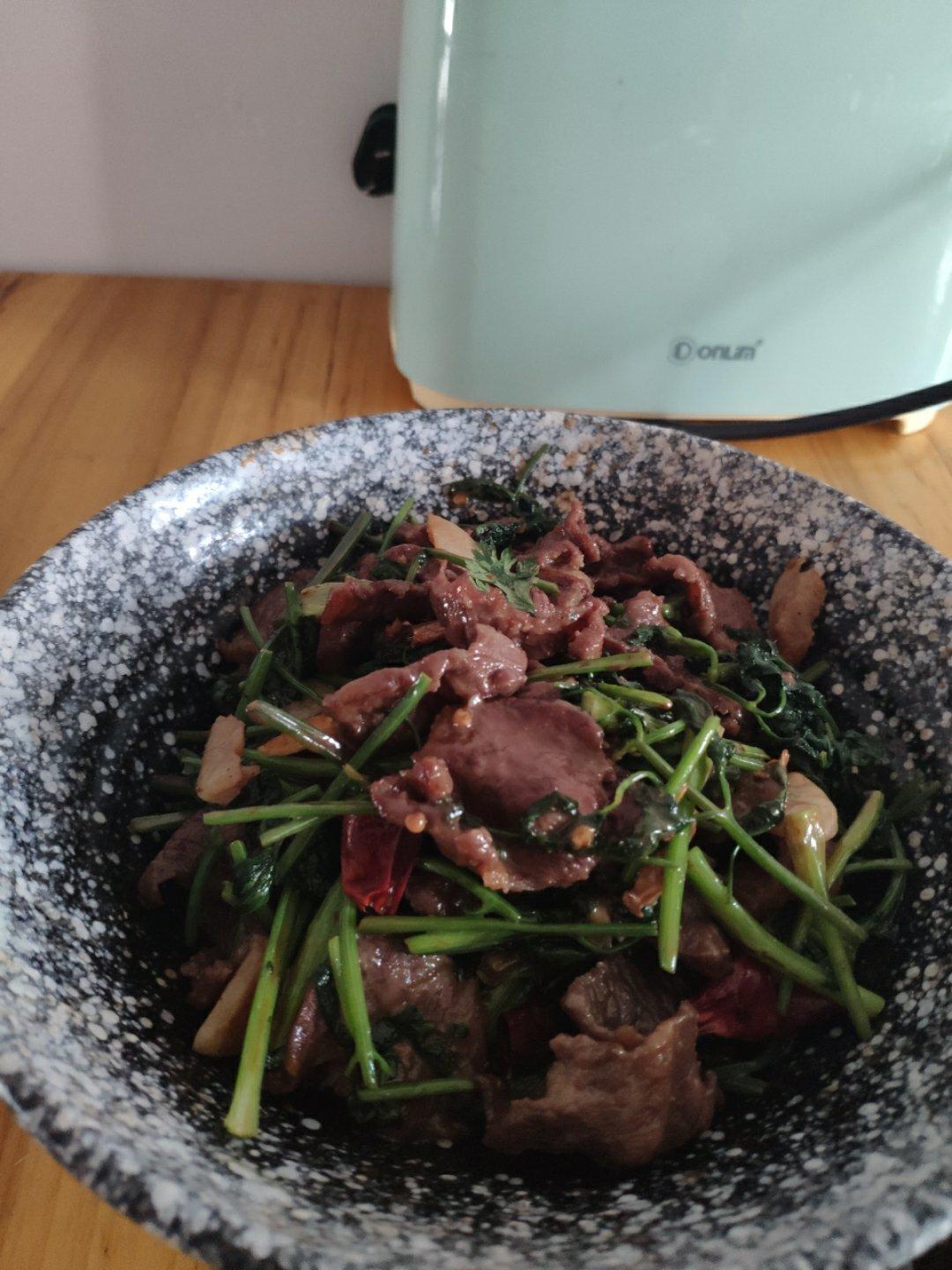 香菜牛肉