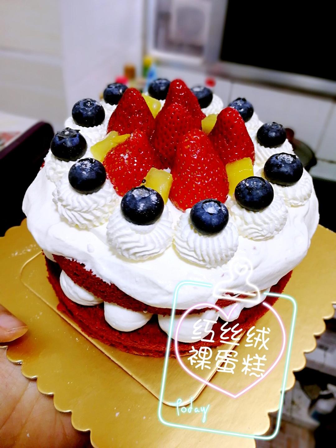 草莓红丝绒裸蛋糕