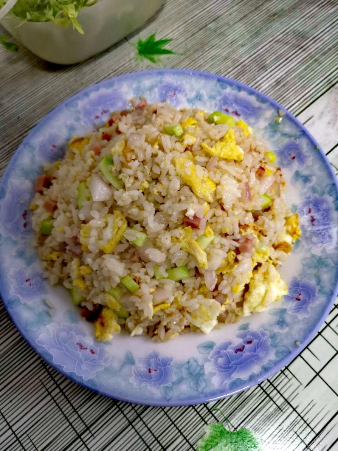 时蔬鸡蛋炒饭（简单快手，宝宝爱吃）