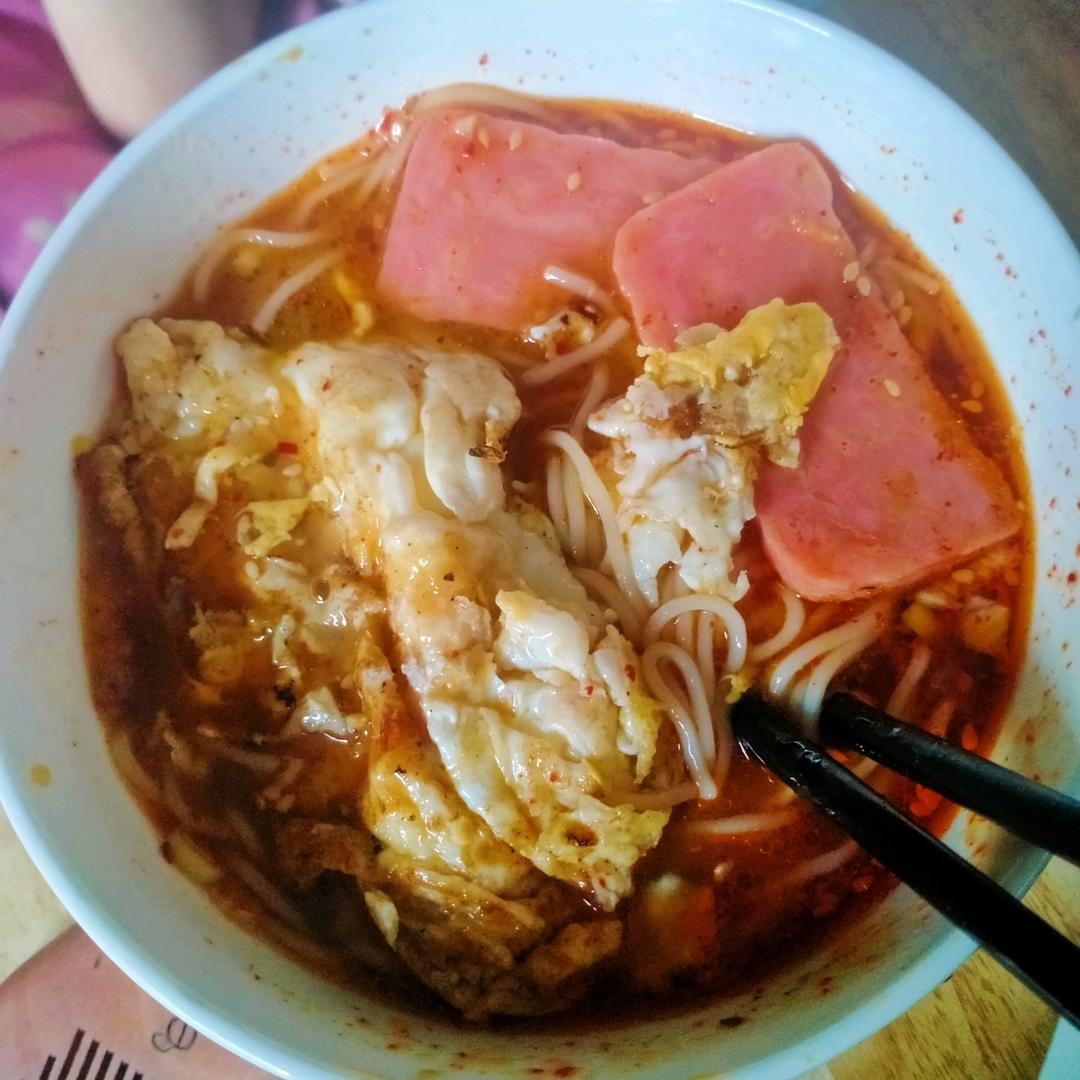 酸辣开胃❗️好吃到连汤汁不剩～酸汤面