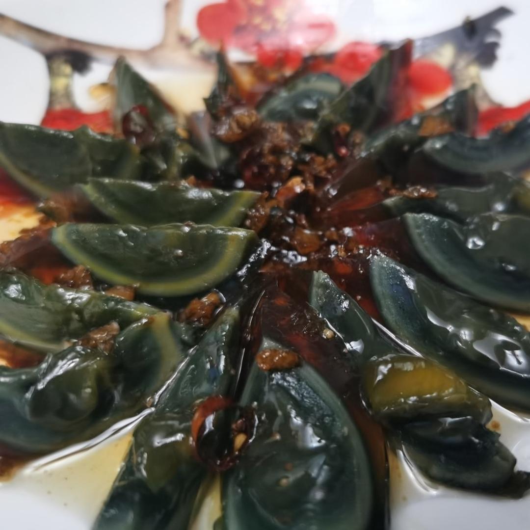 凉拌皮蛋