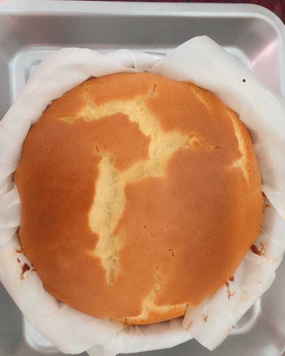 烤箱做蛋糕（戚风蛋糕的做法）