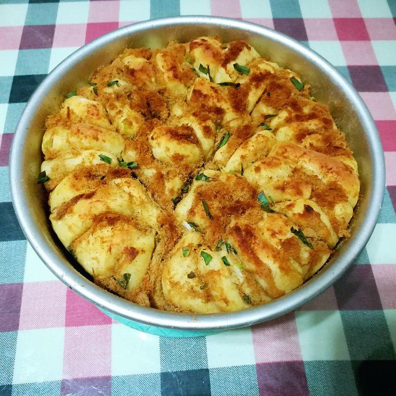 香葱肉松手撕面包