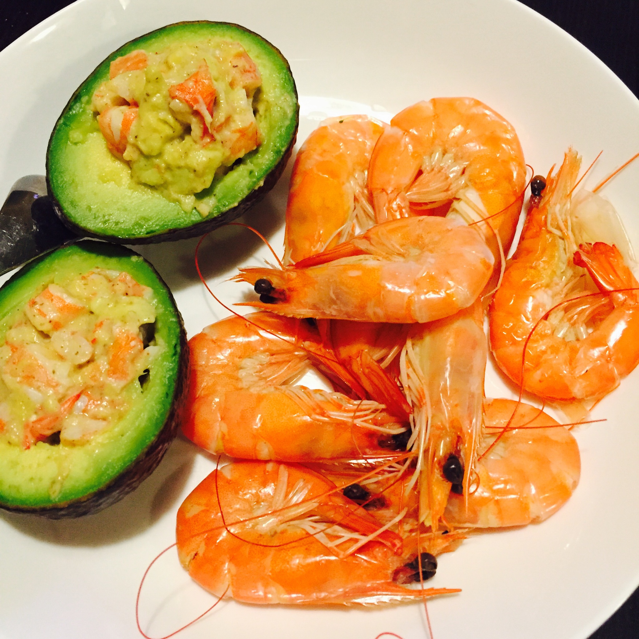 鲜虾牛油果沙拉